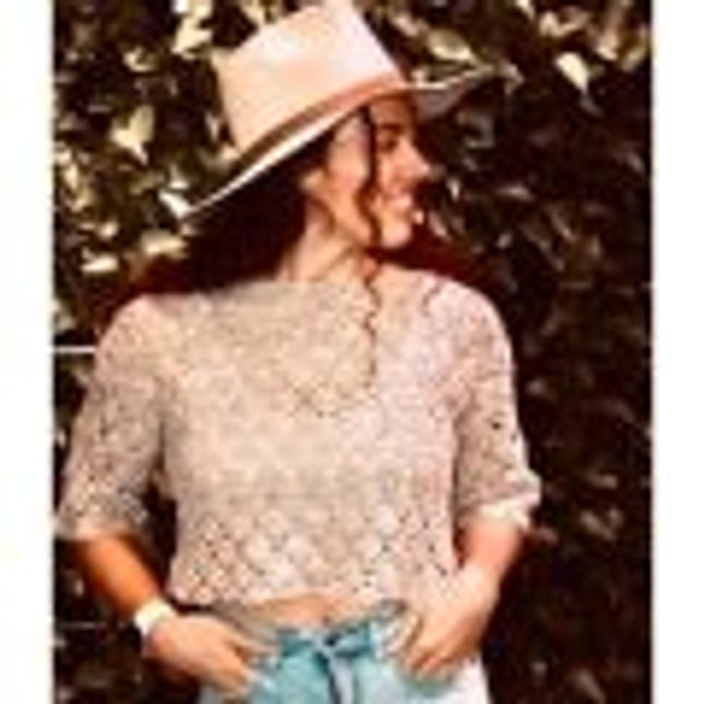 Linocott - A Twist of Yarn