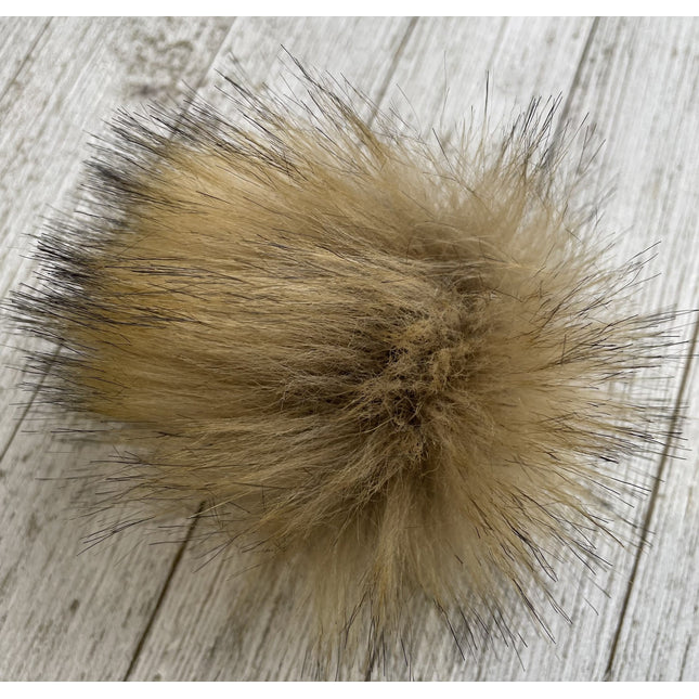 Pompoms - Faux Fur 4" - A Twist of Yarn