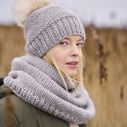 Salle + Highoak Snood and Hat Pattern - A Twist of Yarn