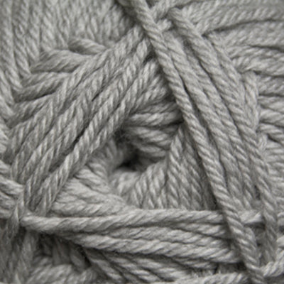 220 Superwash Merino - A Twist of Yarn