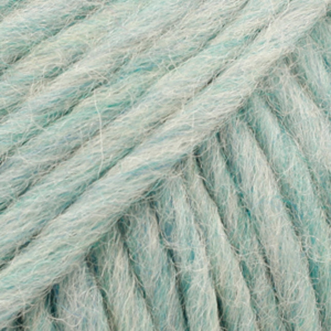 Drops Snow - A Twist of Yarn